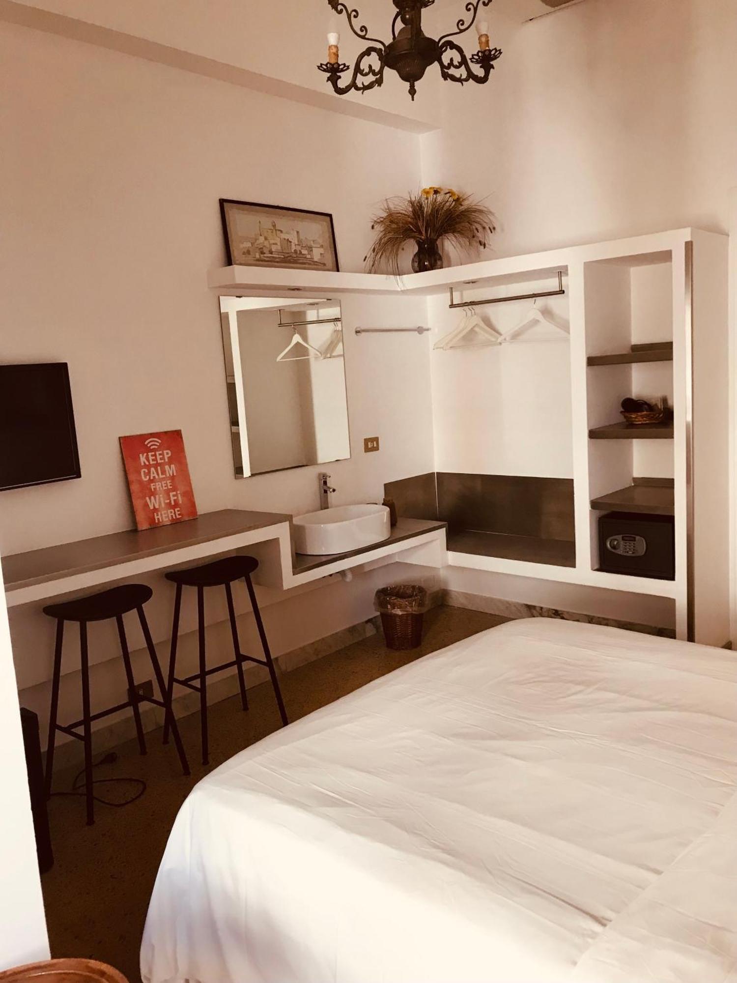 Donna Franca Bed and Breakfast Lecce Exteriör bild